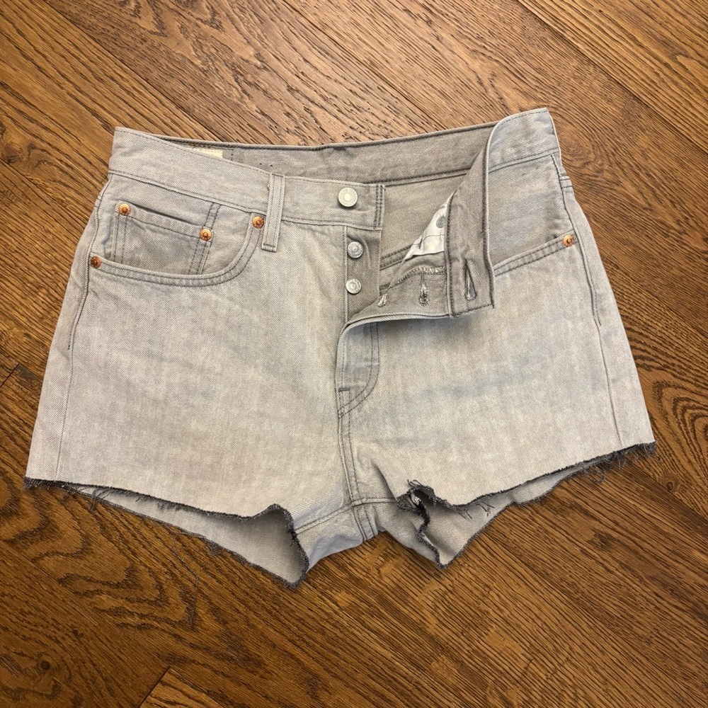 Levi's Premium 501 Original Denim Shorts - Picture 6 of 12